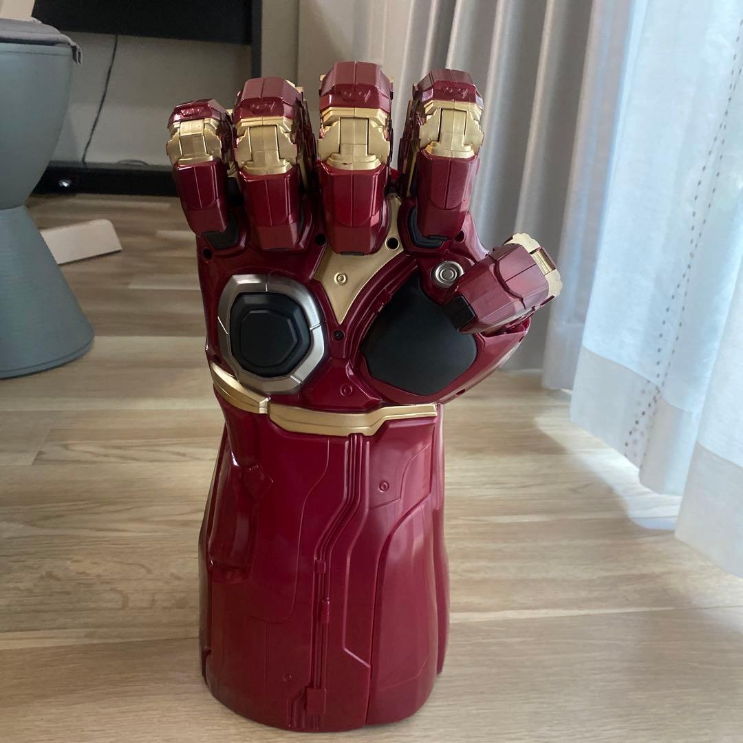 インフィニティ・ガントレット LED付き　アヴェンジャーズ