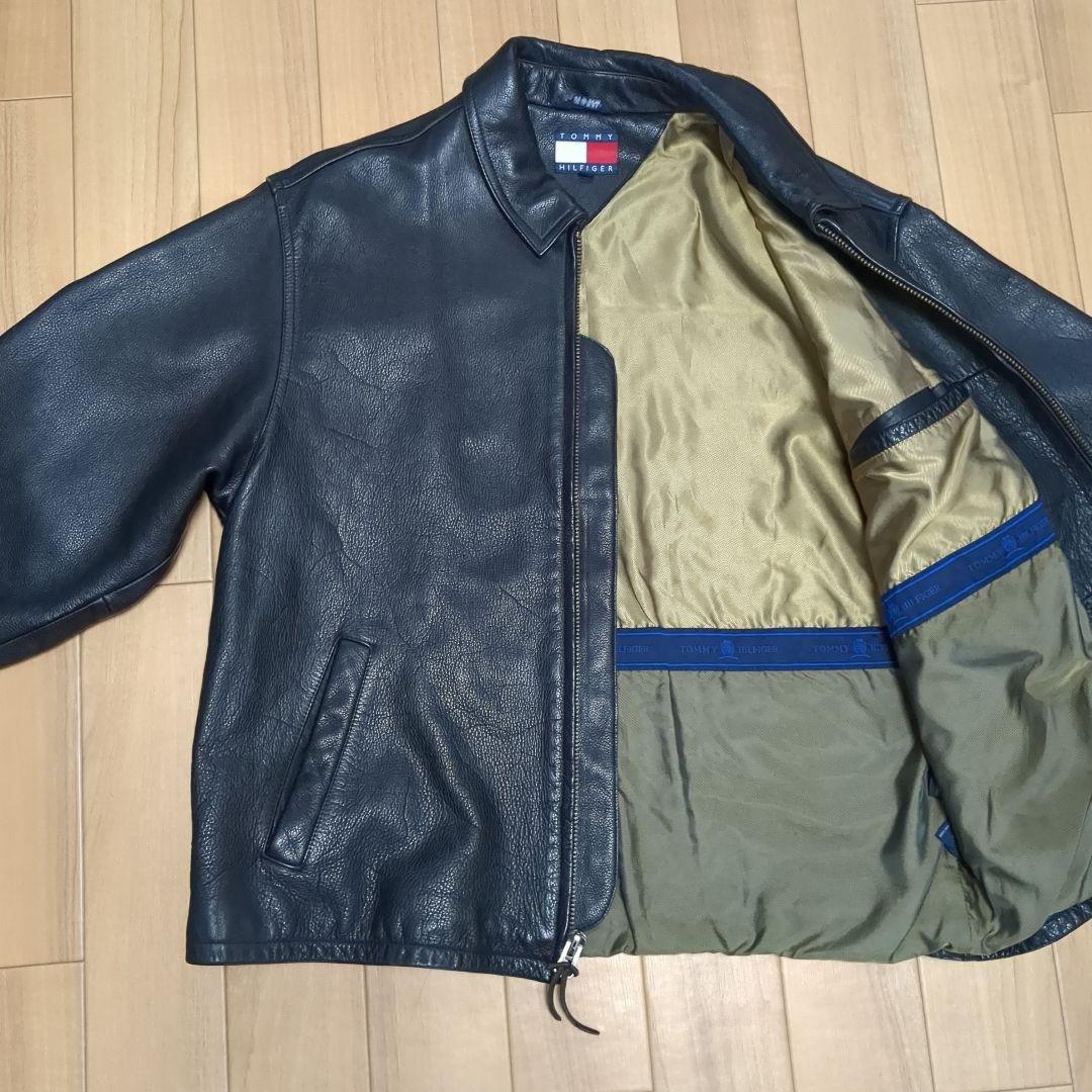  　トミーヒルフィガー　革ジャン