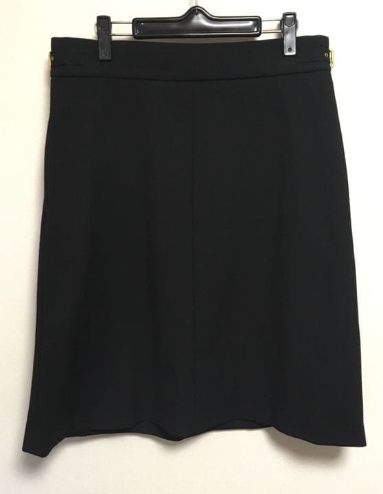 レッドヴァレンティノ 黒 タイトスカート