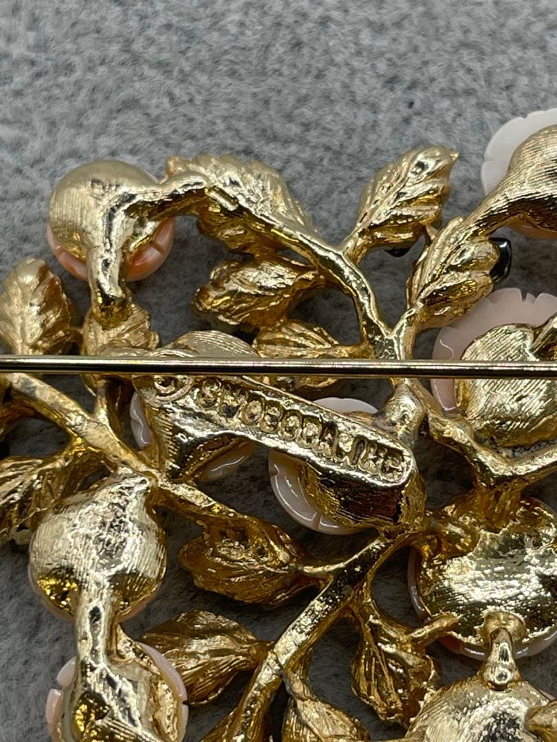 SWOBODA スワボダ ヴィンテージ ブローチ　珊瑚