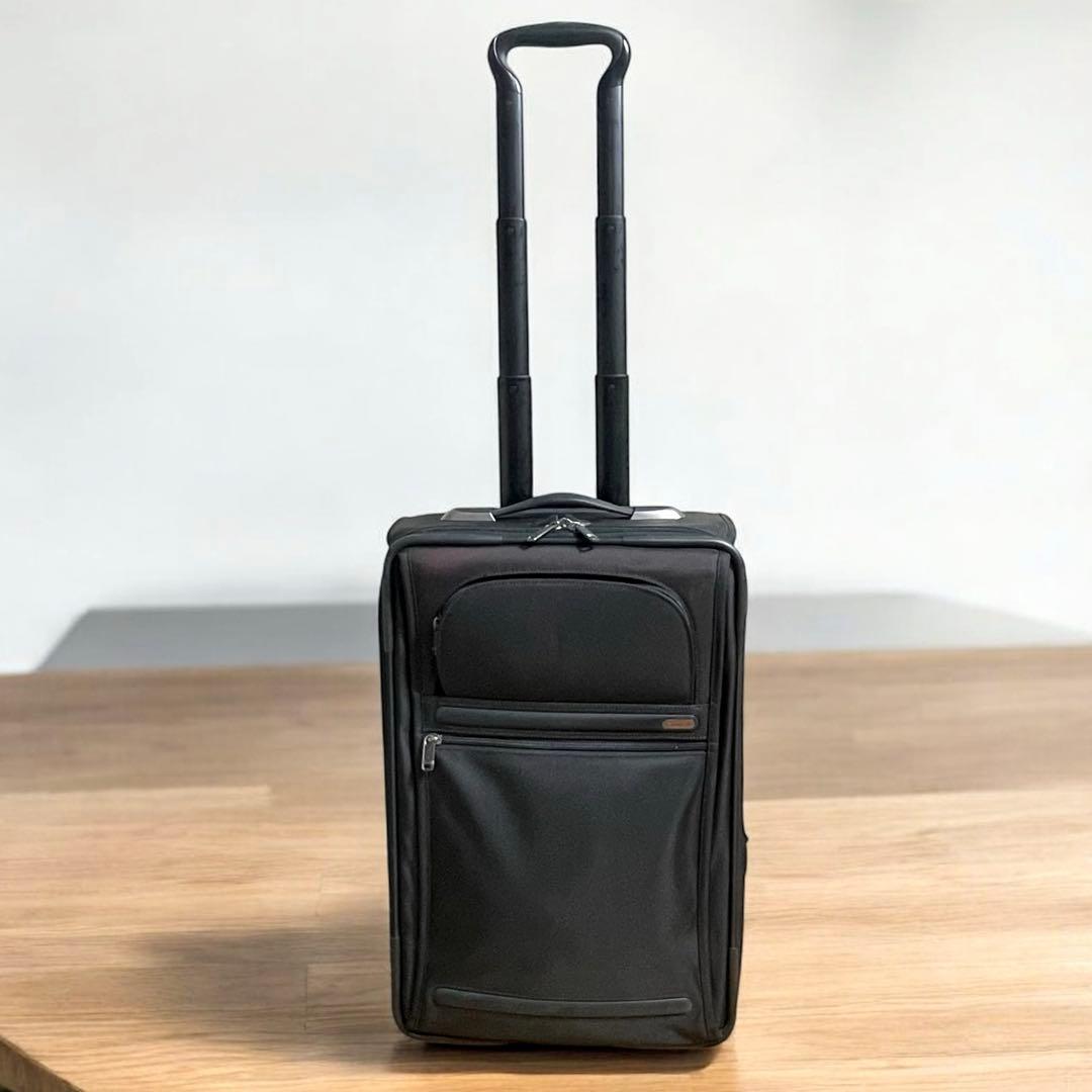 TUMIトゥミ アルファ キャリーケース ブラック 二輪 22020D4