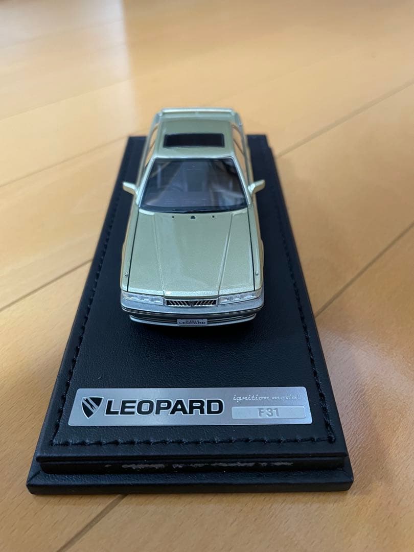 イグニッションモデル 1/43 日産 レパード F31 ゴールド