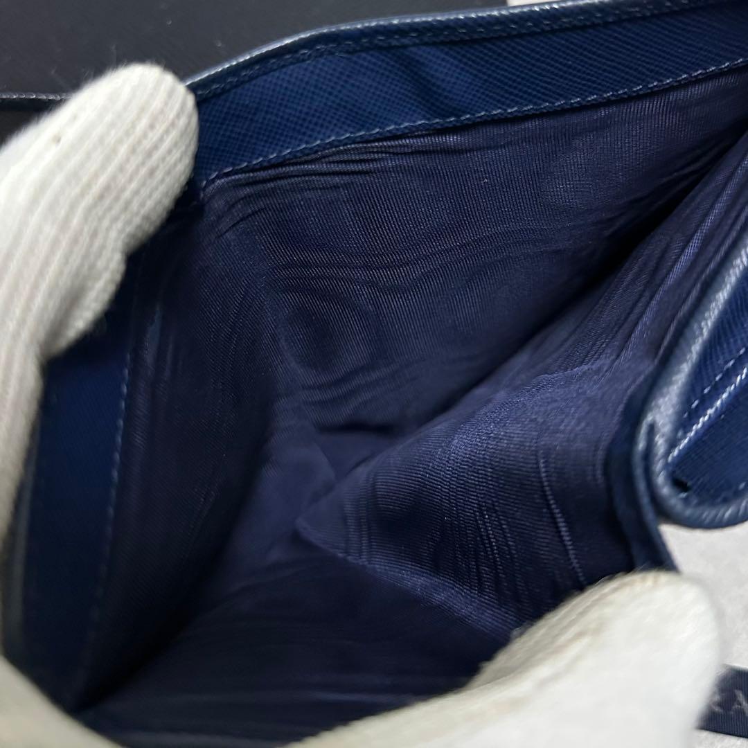 PRADA プラダ　折り財布　ラウンドファスナー　ゴールドロゴ　ブルー