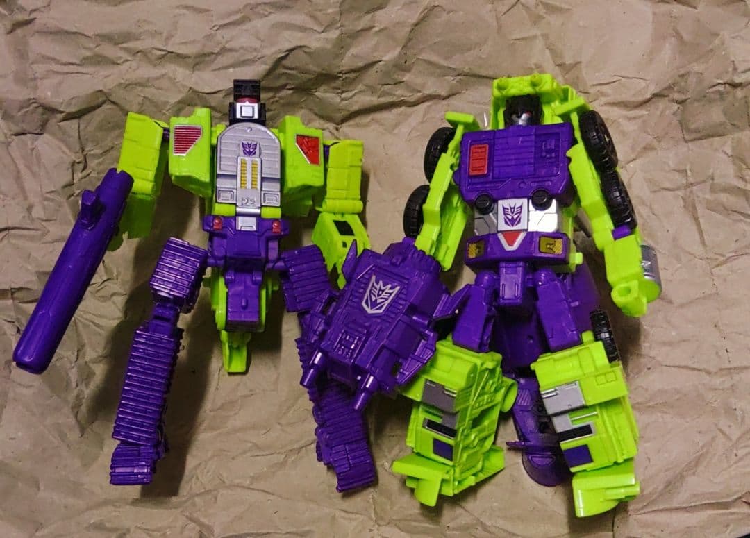 トランスフォーマーCW　デバステーター(デバスター)中古箱なし現状品