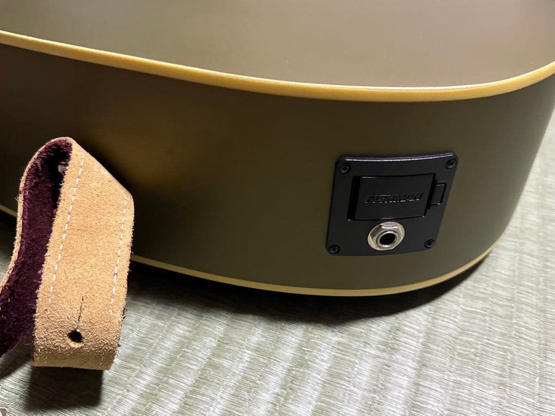 fender エレアコ、Newporter Player オリーブサテン　美品