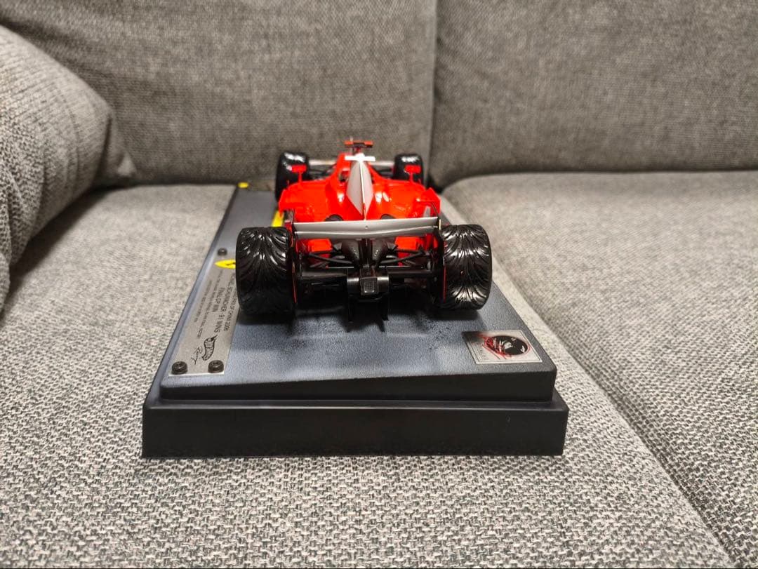 Hot Wheels Racing 1/18 ミハイルシューマッハ 91勝記念