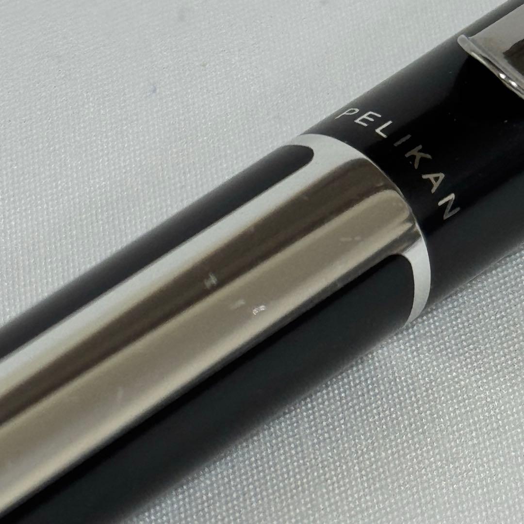 Pelikan Pura P40 ブラック シルバー 万年筆 細字 インク 青