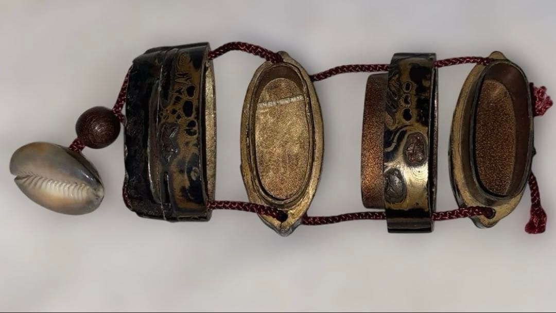 A-4 印籠　提物　金蒔絵　漆芸　漆器　古道具　アンティーク雑貨　美術品　工芸品