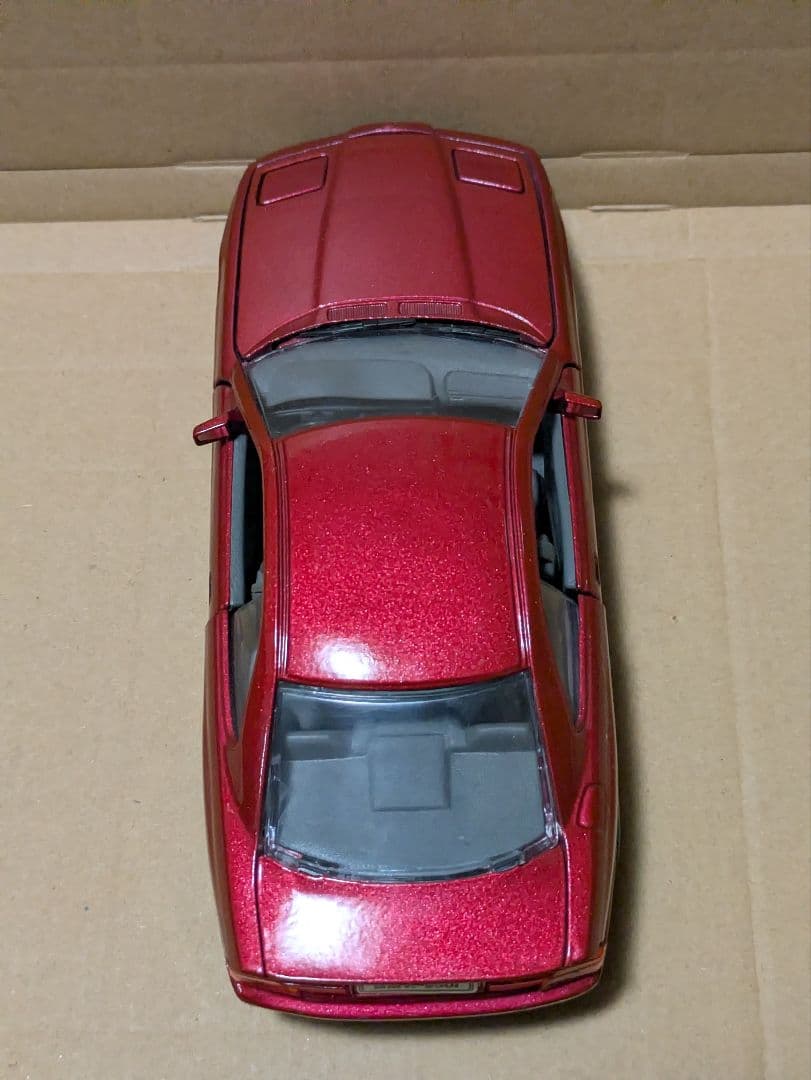 BMW 850i　1/24　ミニカー