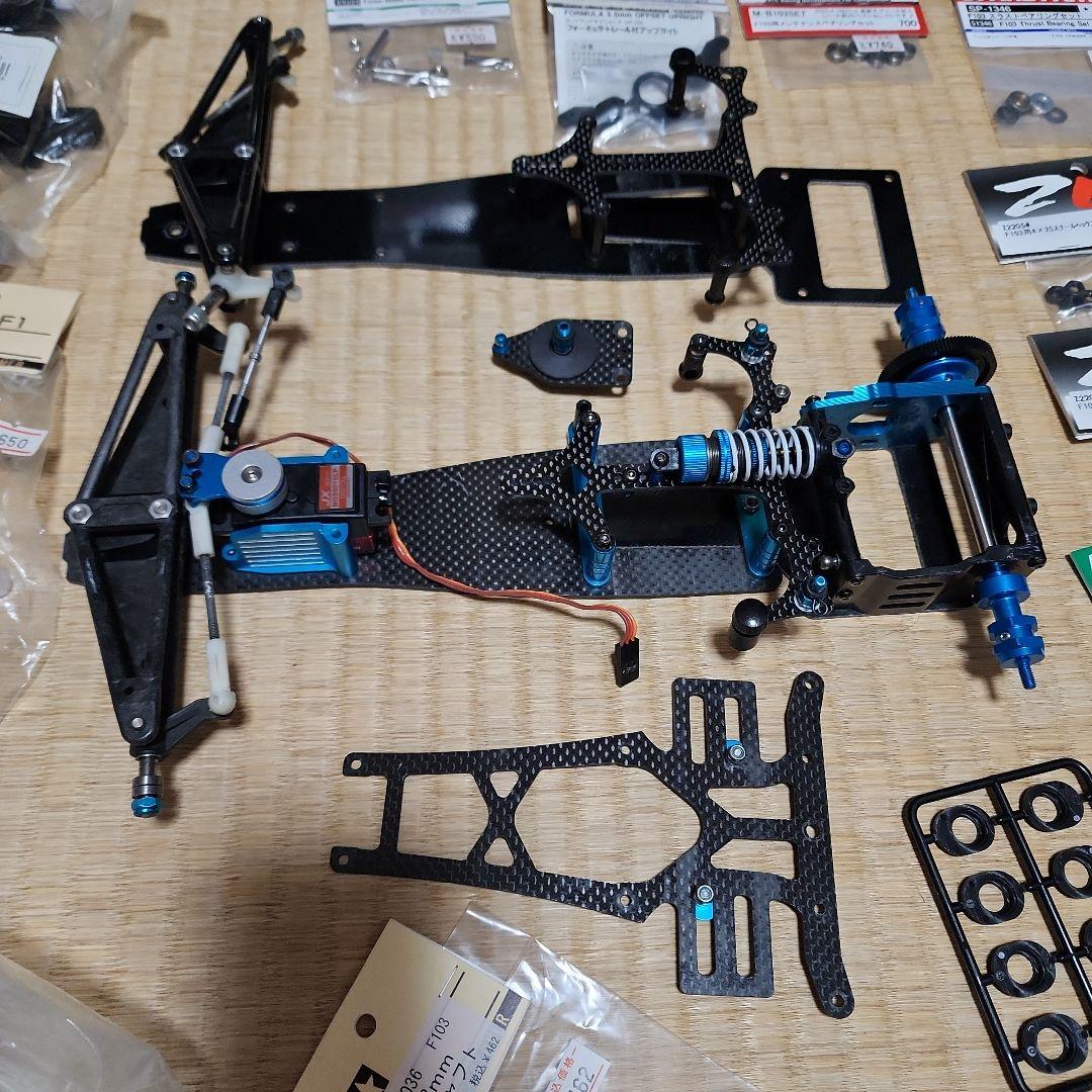 タミヤF103アニバーサリー(ジャンク)とパーツ色々　エセマクラーレンボディ付