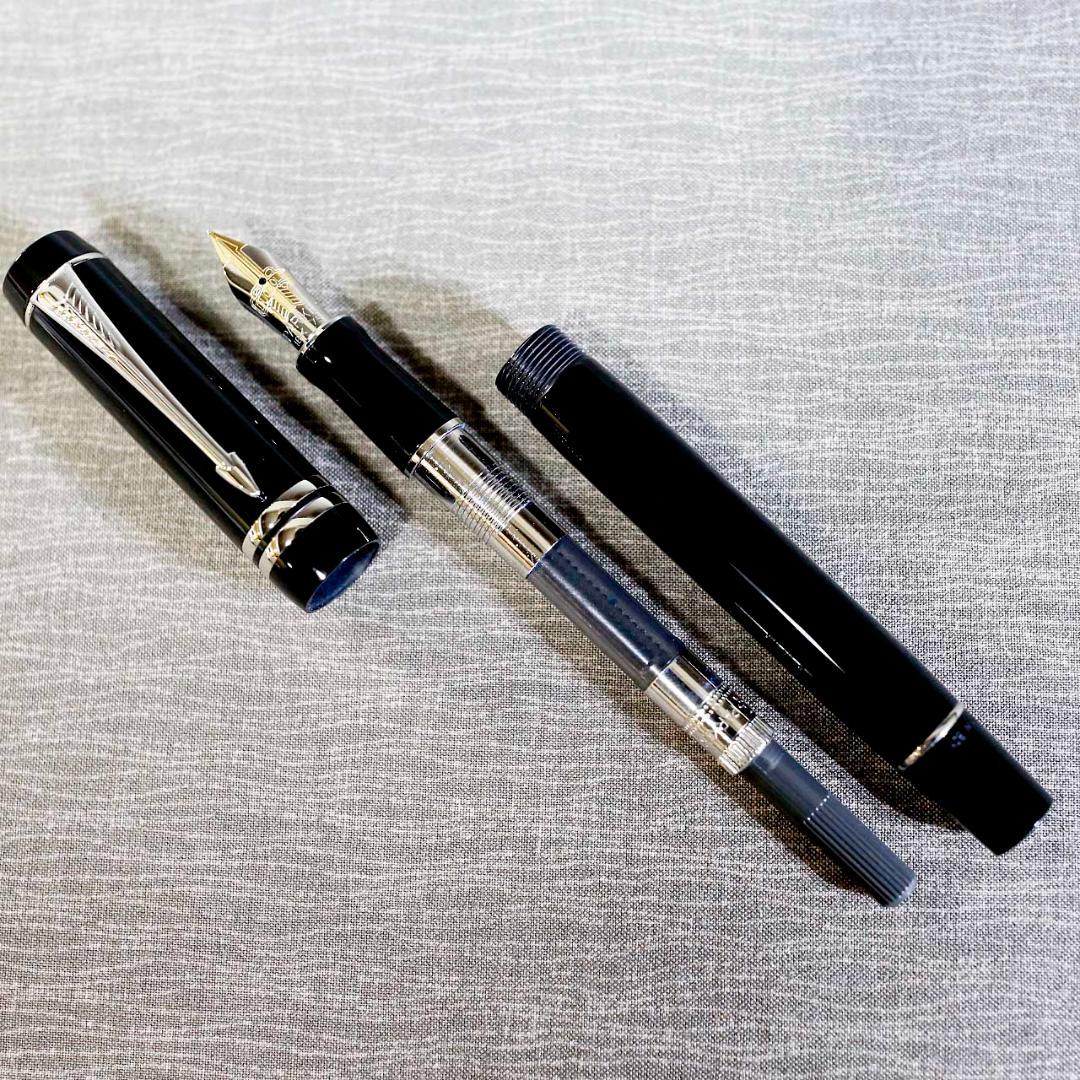 【極美品 送料込み】パーカー 万年筆 デュオフォールド ブラック