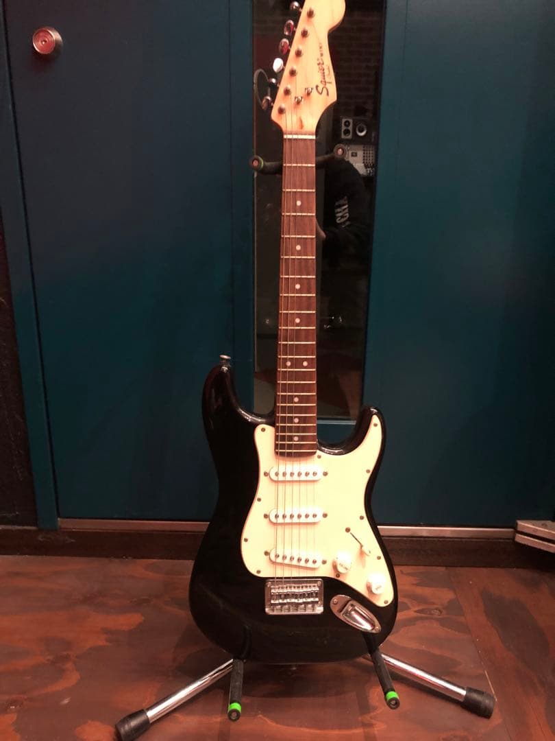 フェンダー スクワイヤー・ブランドのコンパクト・サイズMINIギター