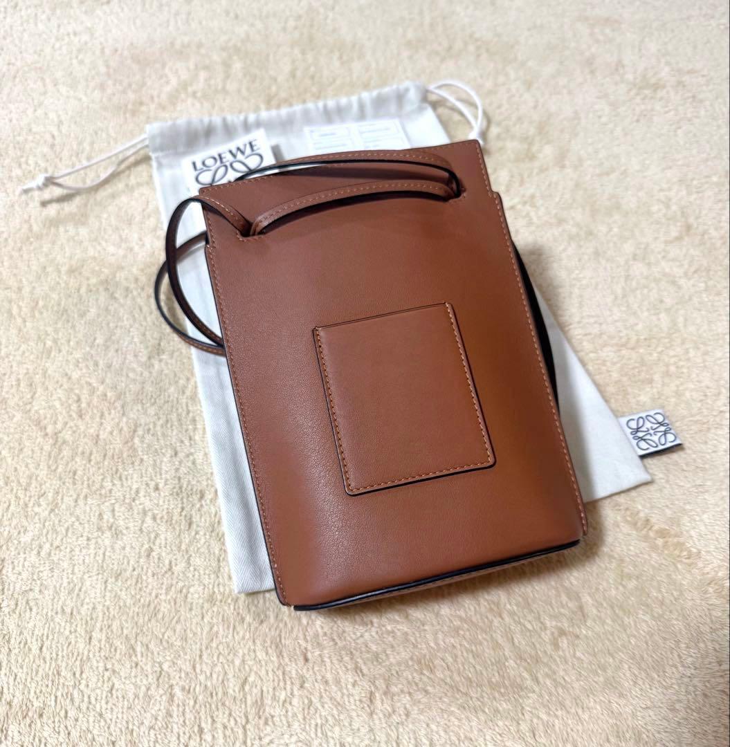 LOEWE ロエベ ダイスポケット ショルダーバッグ ブラウン