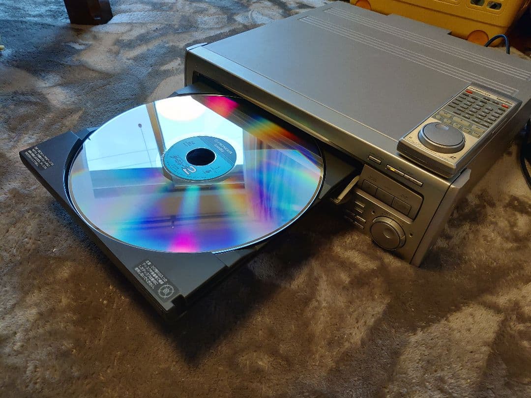 レーザーディスクプレーヤー CLD-757