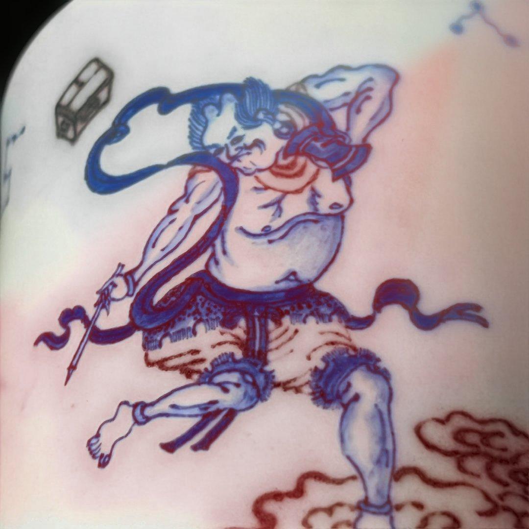 唐物 釉裏紅韋駄天紋筆筒 大清康煕年製 款 中国美術 古玩 文房四宝 SH45