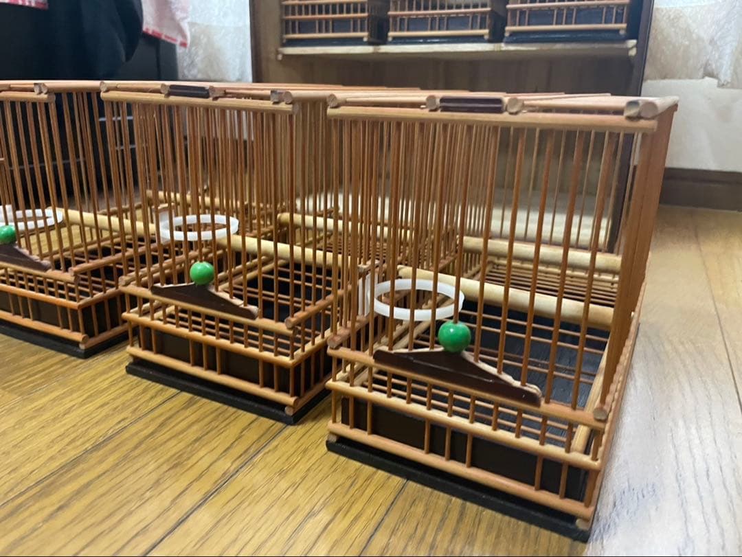 メジロ　寝かせカゴ　カゴ６個付き　Ｂ