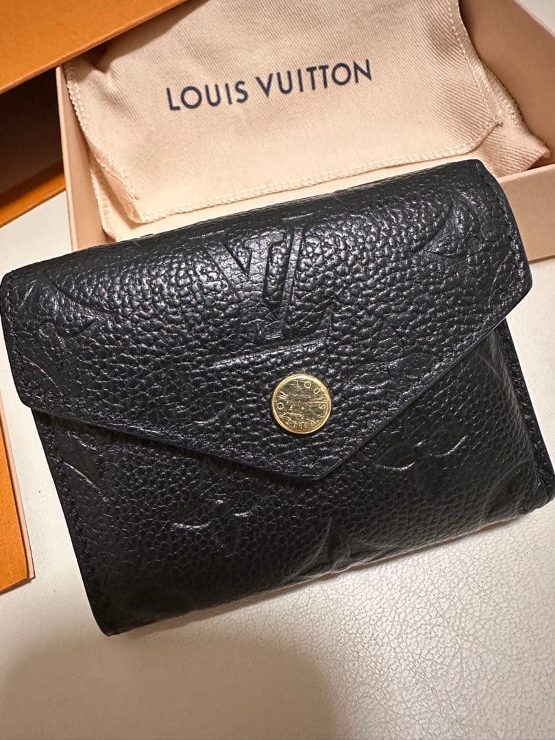 ルイヴィトン　ポルトフォイユ・ヴィクトリーヌ　ミニ財布