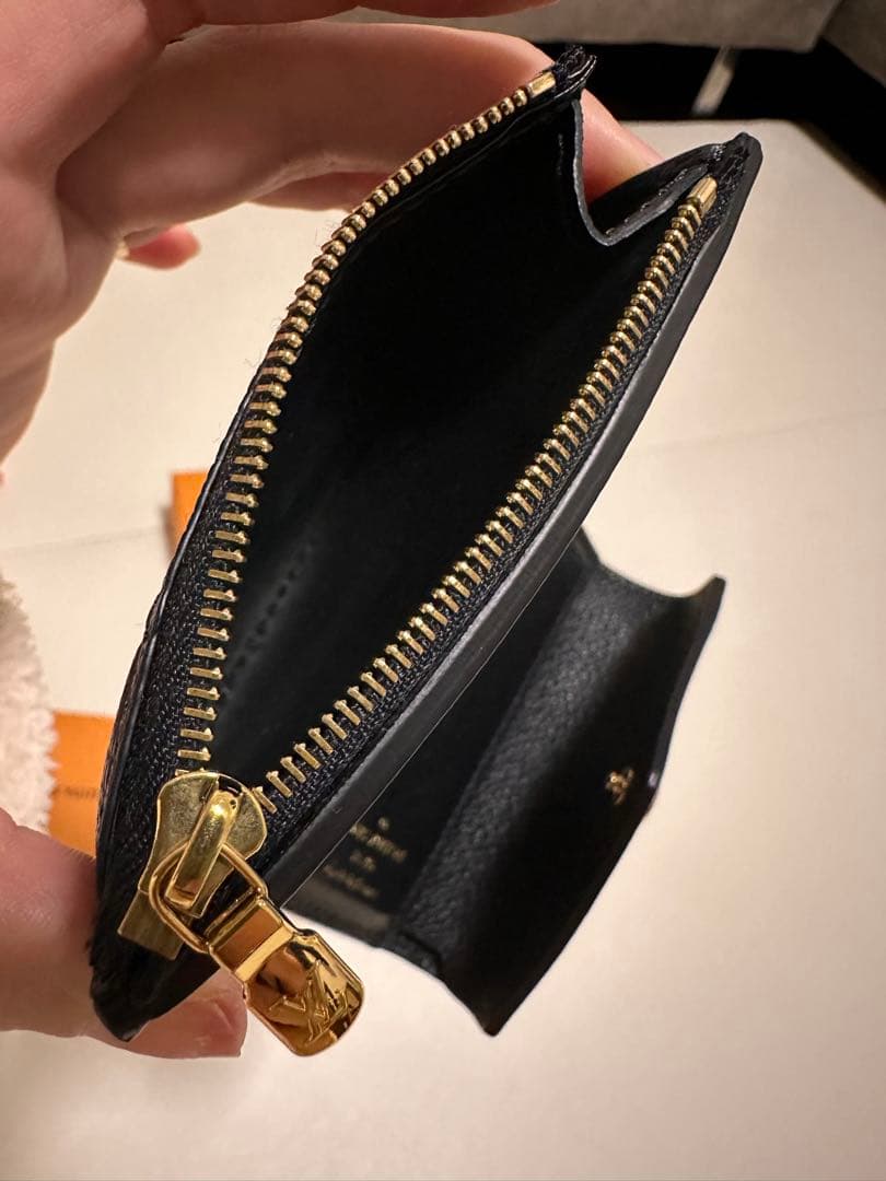 ルイヴィトン　ポルトフォイユ・ヴィクトリーヌ　ミニ財布