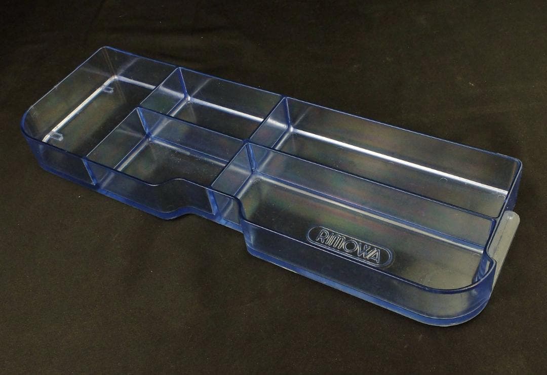 リモワ 924.38『シルバーインテグラル』ビューティーケース19L 鍵付