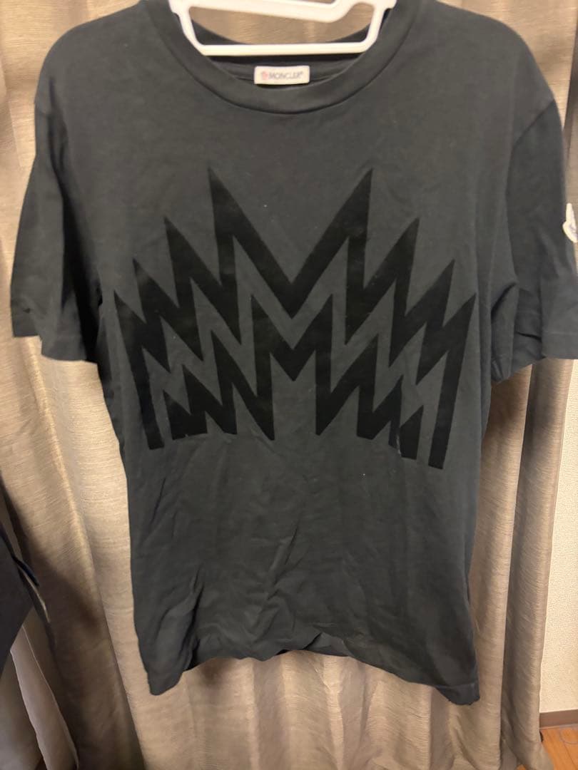 MONCLER ブラック Tシャツ ジグザグデザイン