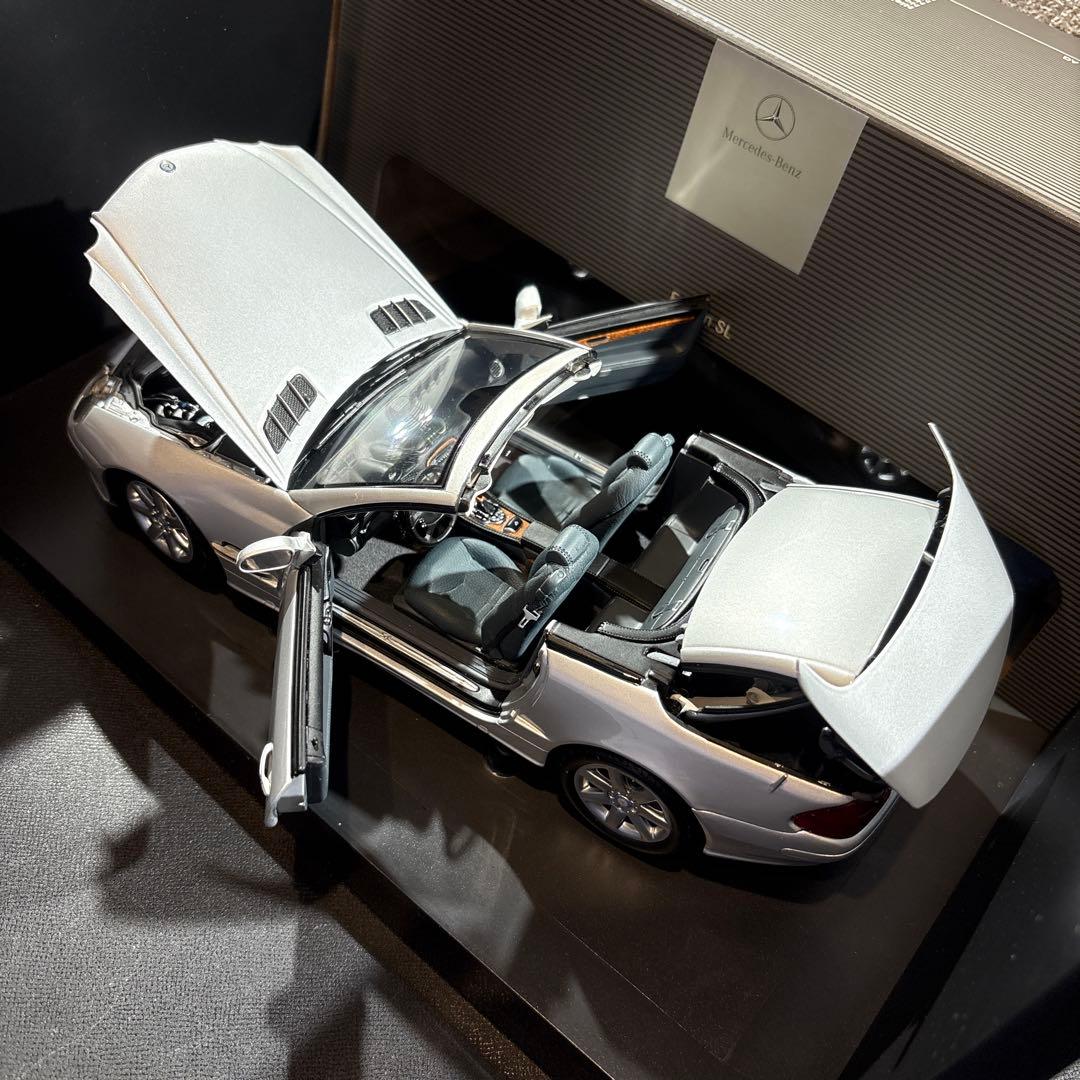 ディーラー特注 1/18 メルセデス・ベンツ SL