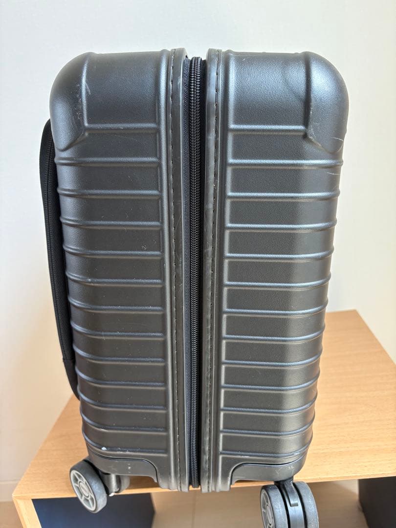 希少　リモワRIMOWAボレロBolero 4輪　キャリーケース　40L