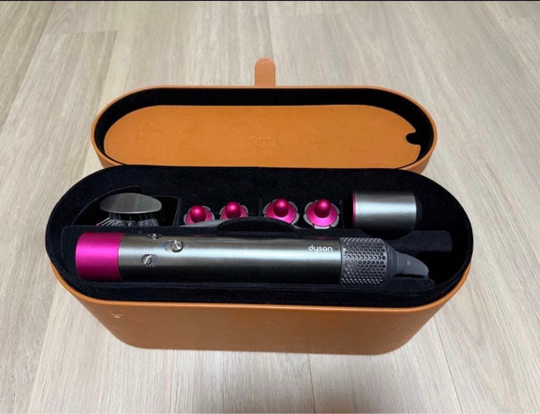 Dyson ヘアアイロン アタッチメント5個付き