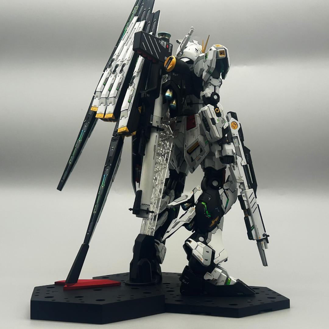 【ゴリ】MGニューガンダムVer.Ka　塗装済完成品