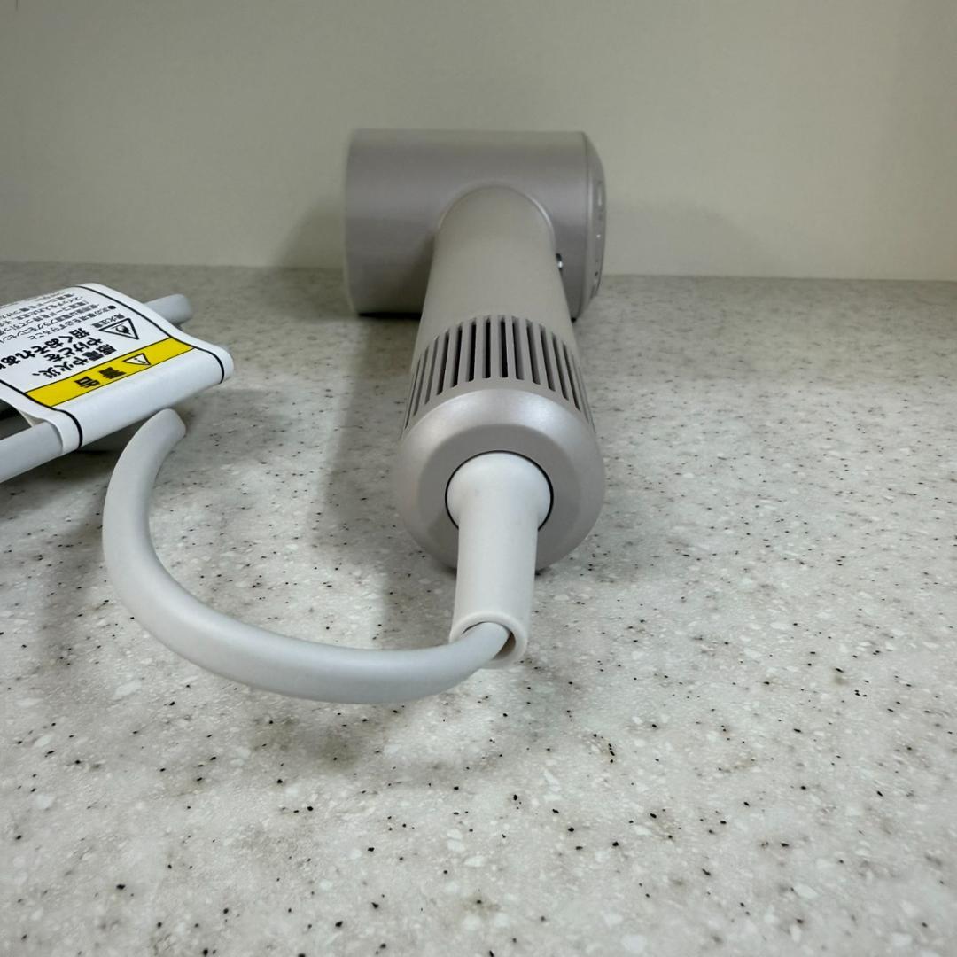 ★美品　ニトリ　ナノうるおいミスト美髪ドライヤー　NL701 MO