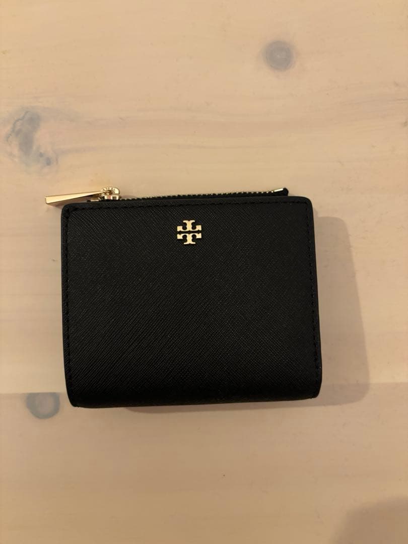 M*U様 Tory Burch ブラック 二つ折り財布