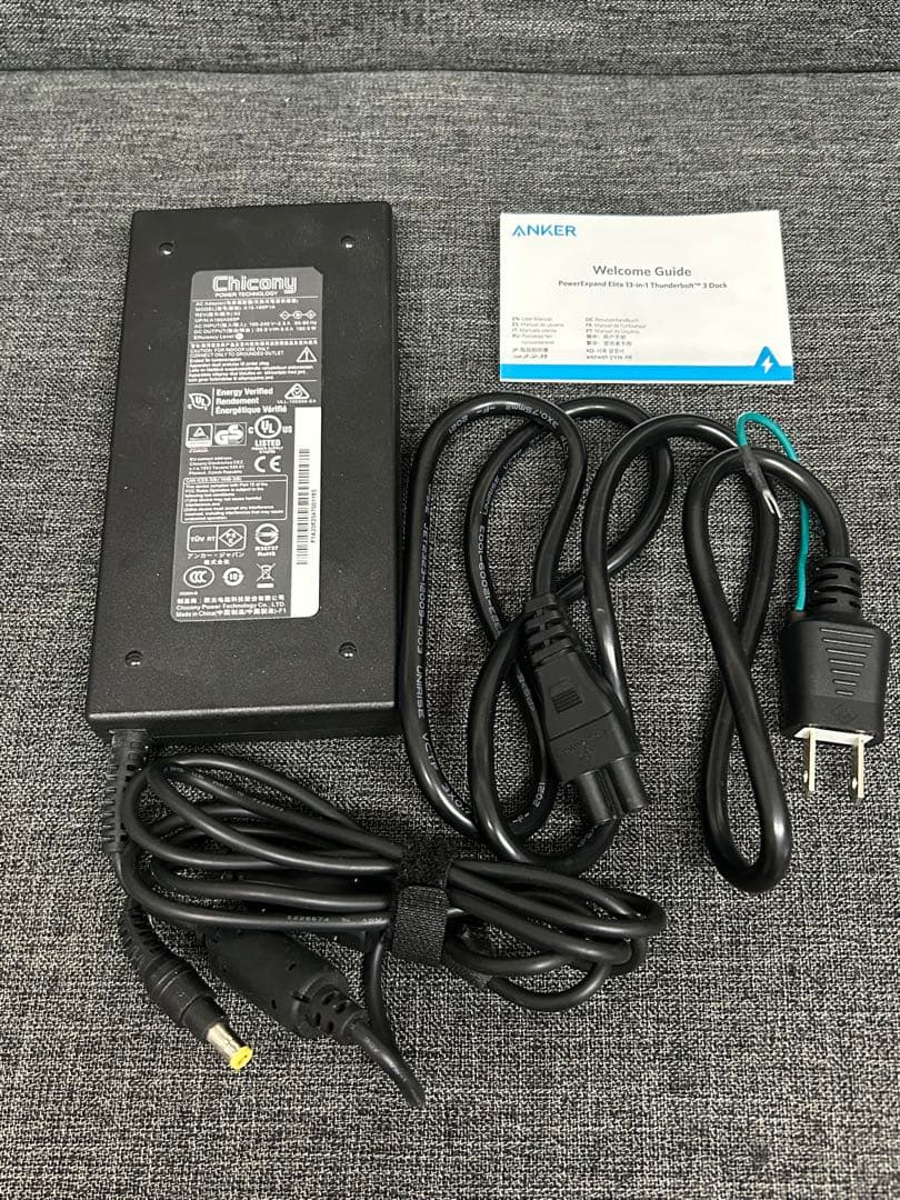 ANKER アンカー　ドッキングステーション