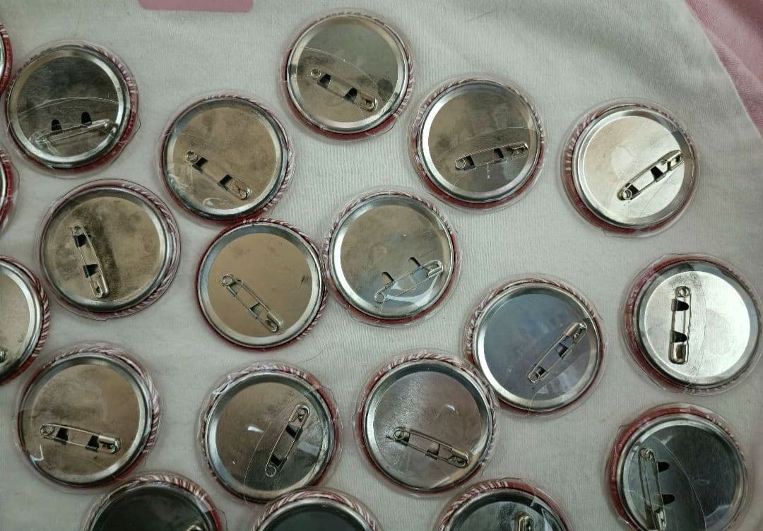 すとぷり　るぅと　缶バッチ　すとめも6　デフォ