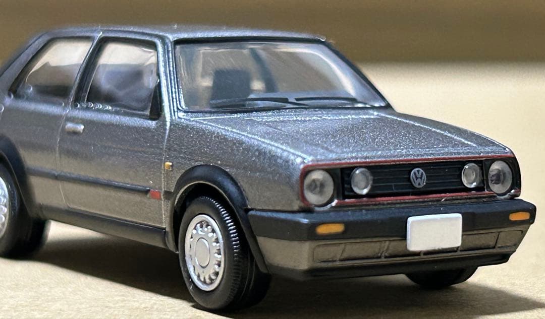 トミカリミテッドヴィンテージネオ フォルクスワーゲン ゴルフⅡ グレー