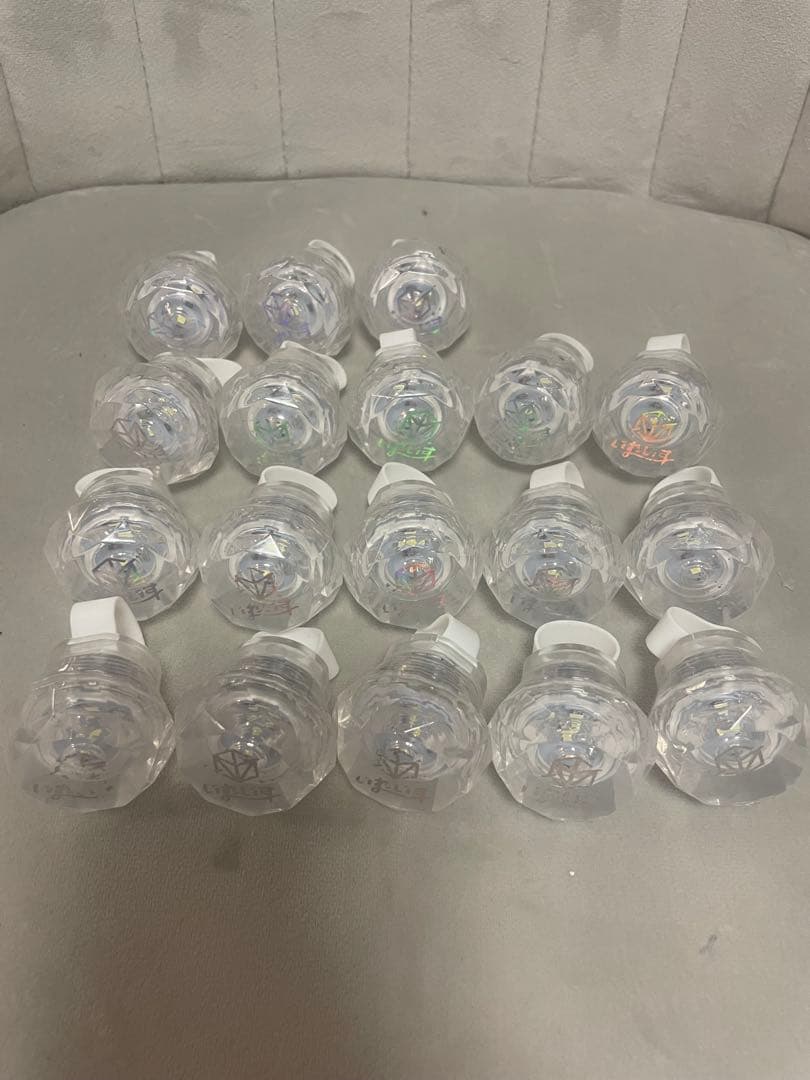 いれいす リンライ リングライト 初兎