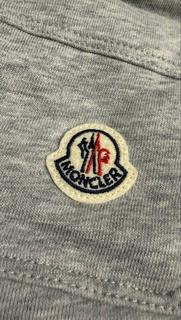MONCLER グレー ストライプ ロングパンツ 140