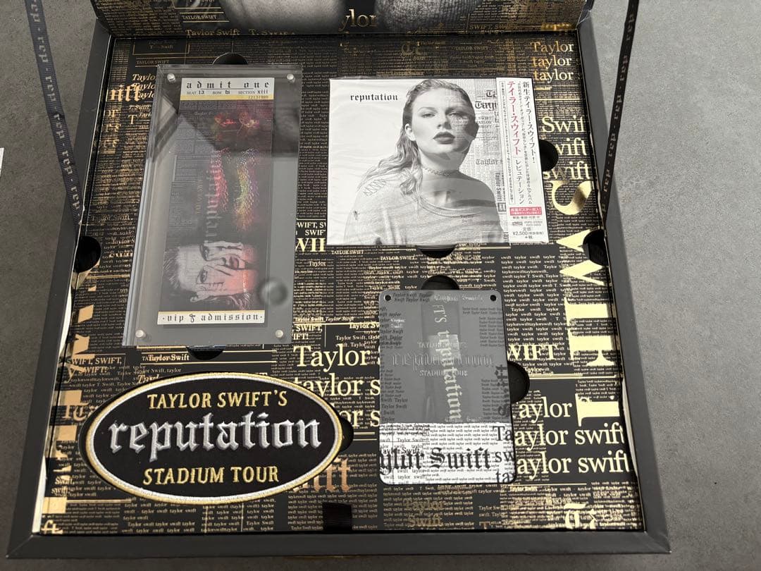 ミュージシャン Taylor Swift reputation vip box