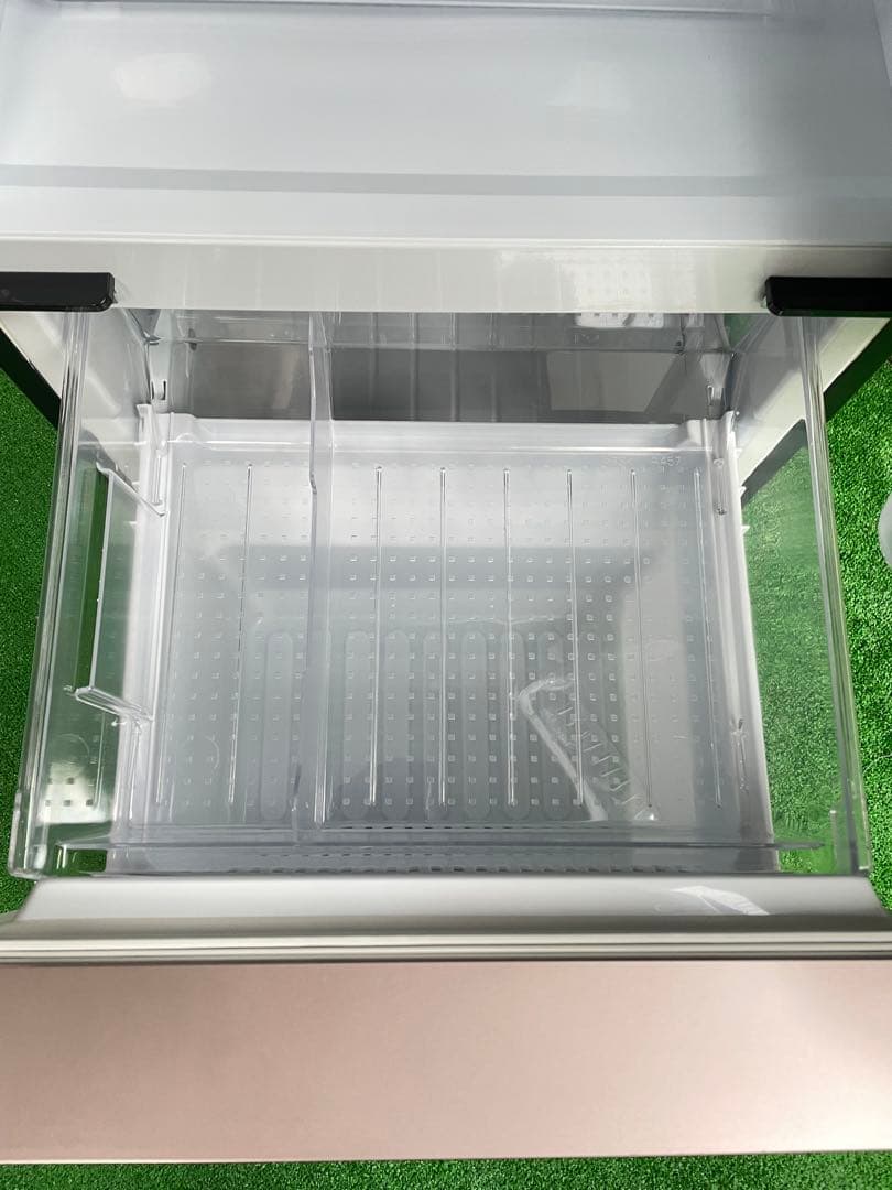 581分解洗浄済み✨ シャープ ガラストップ つけかえどっちもドア 冷蔵庫 黒