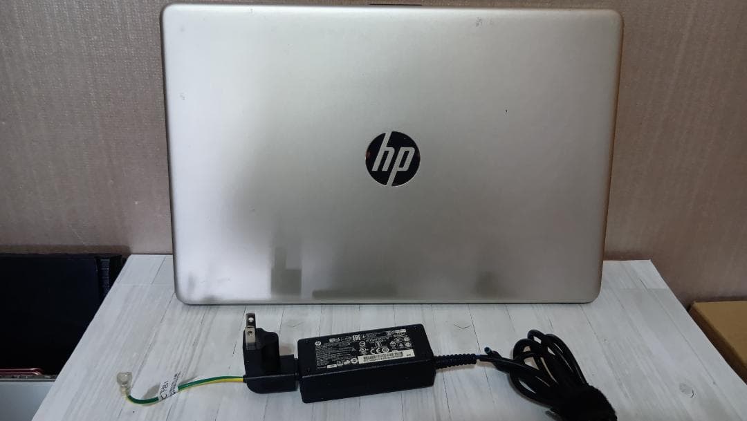 hp Laptop 15s-1124TU 第10世代i3