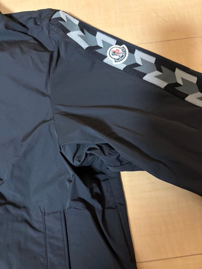 【ドキンさん用/モンクレール】MOYSE フーデッド ブルゾン　新品タグ付き