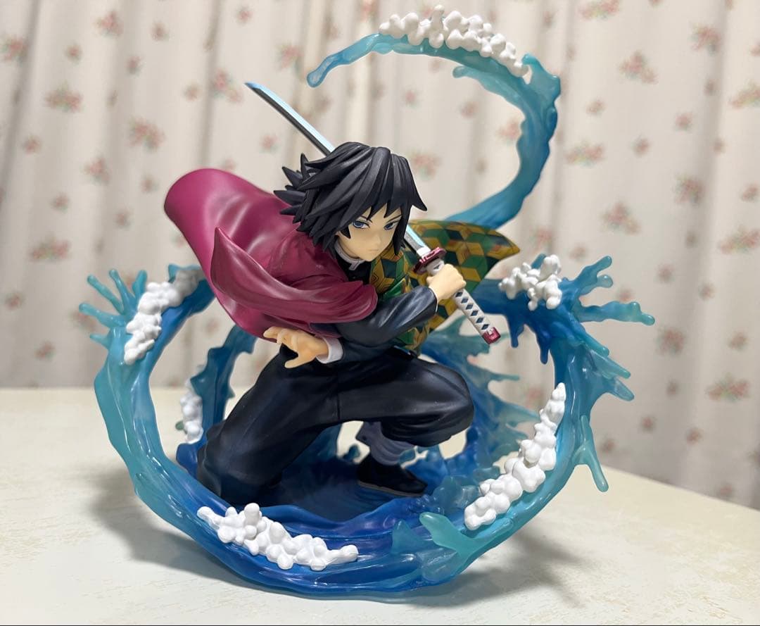 冨岡義勇　フィギュアーツZERO