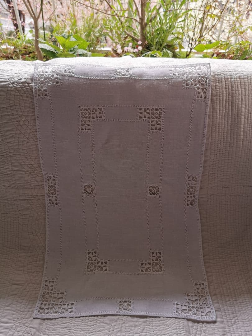 アンティークフランス/イタリア レティシアクローバー刺繍 リネンクロス ランナー