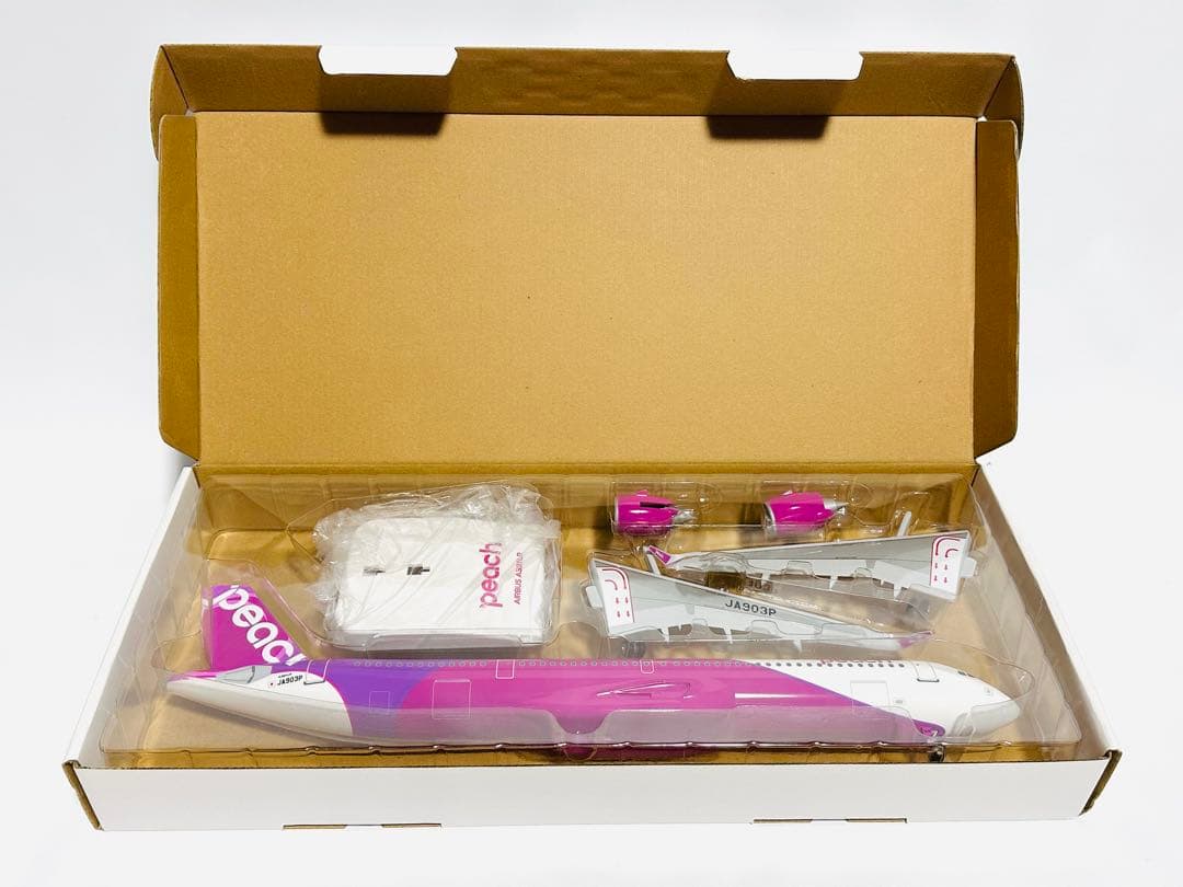 クロスウィング 1/100 A321LR Peach Aviation