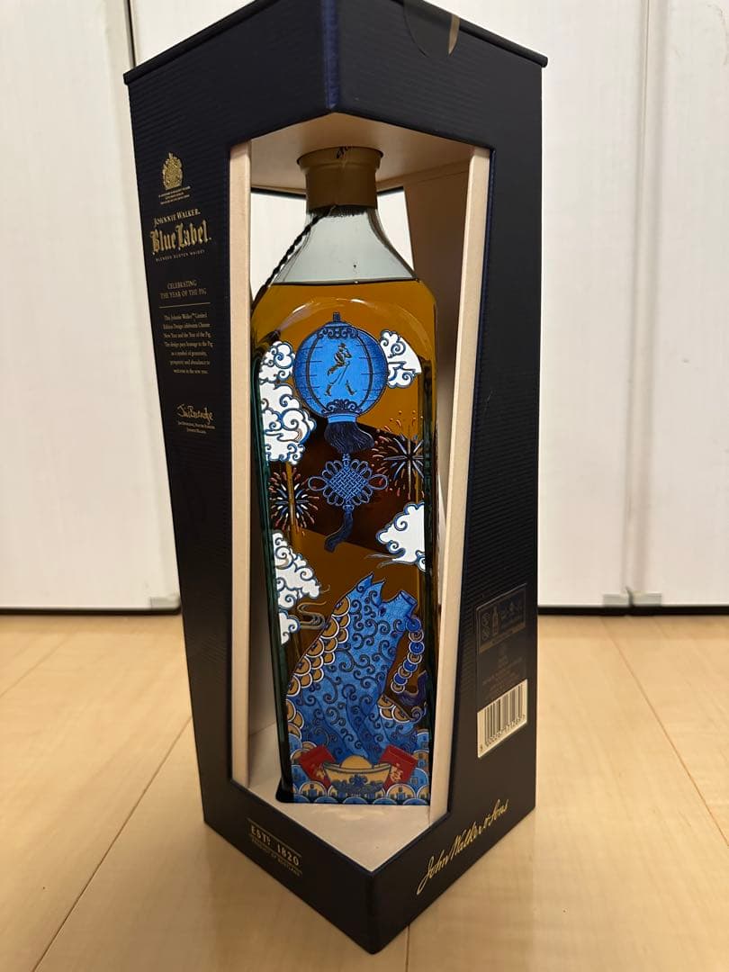ジョニーウォーカー ブルーラベル 干支亥年エディション　1ℓ瓶