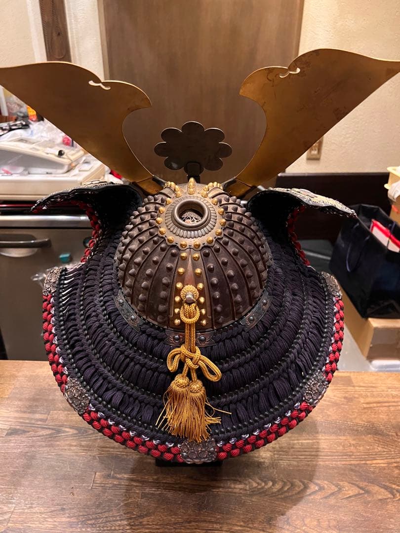 2代目・人形屋市川豊玉の作品::兜と面頬