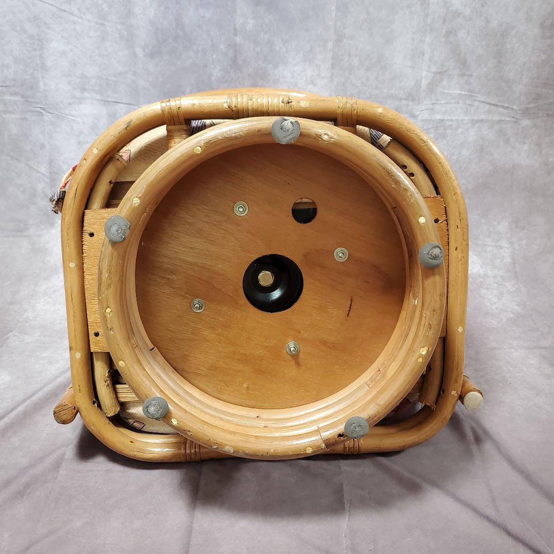 回転式座椅子籐椅子・クッション付き2脚セット　花柄　昭和レトロ　ヴィンテージ　籐