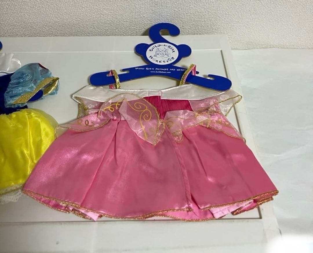 シンデレラ、オーロラ姫、白雪姫コスチューム　ビルドアベアシェリーメイ ダッフィー