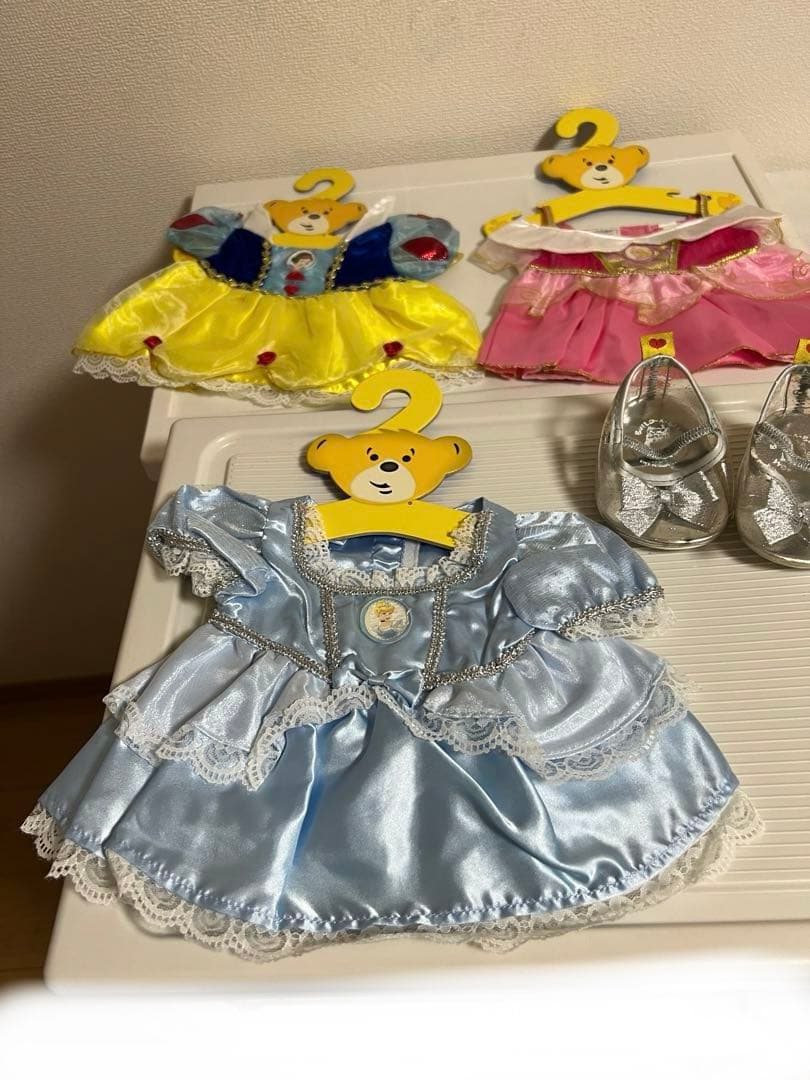 シンデレラ、オーロラ姫、白雪姫コスチューム　ビルドアベアシェリーメイ ダッフィー