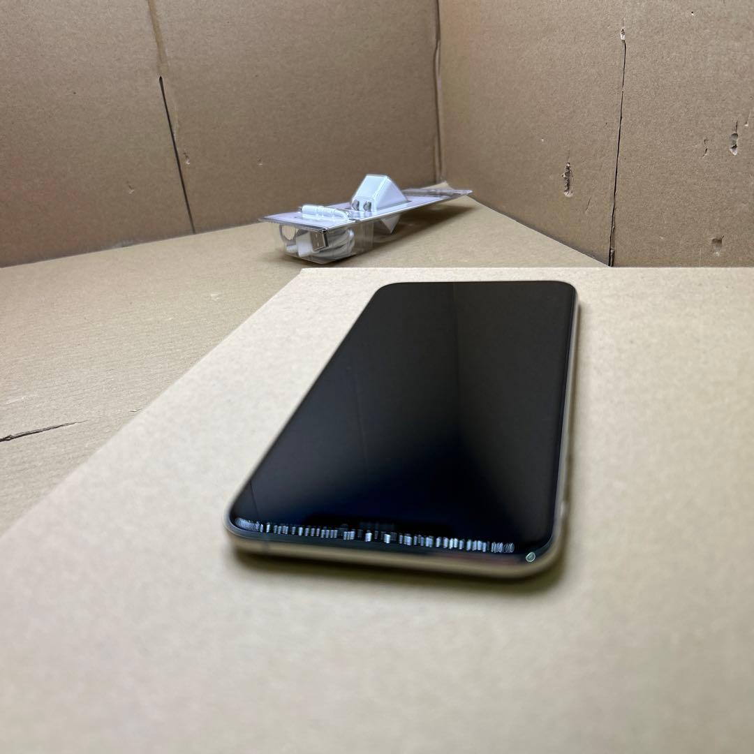 Apple iPhone XS Max 512GB シルバー SIMフリー