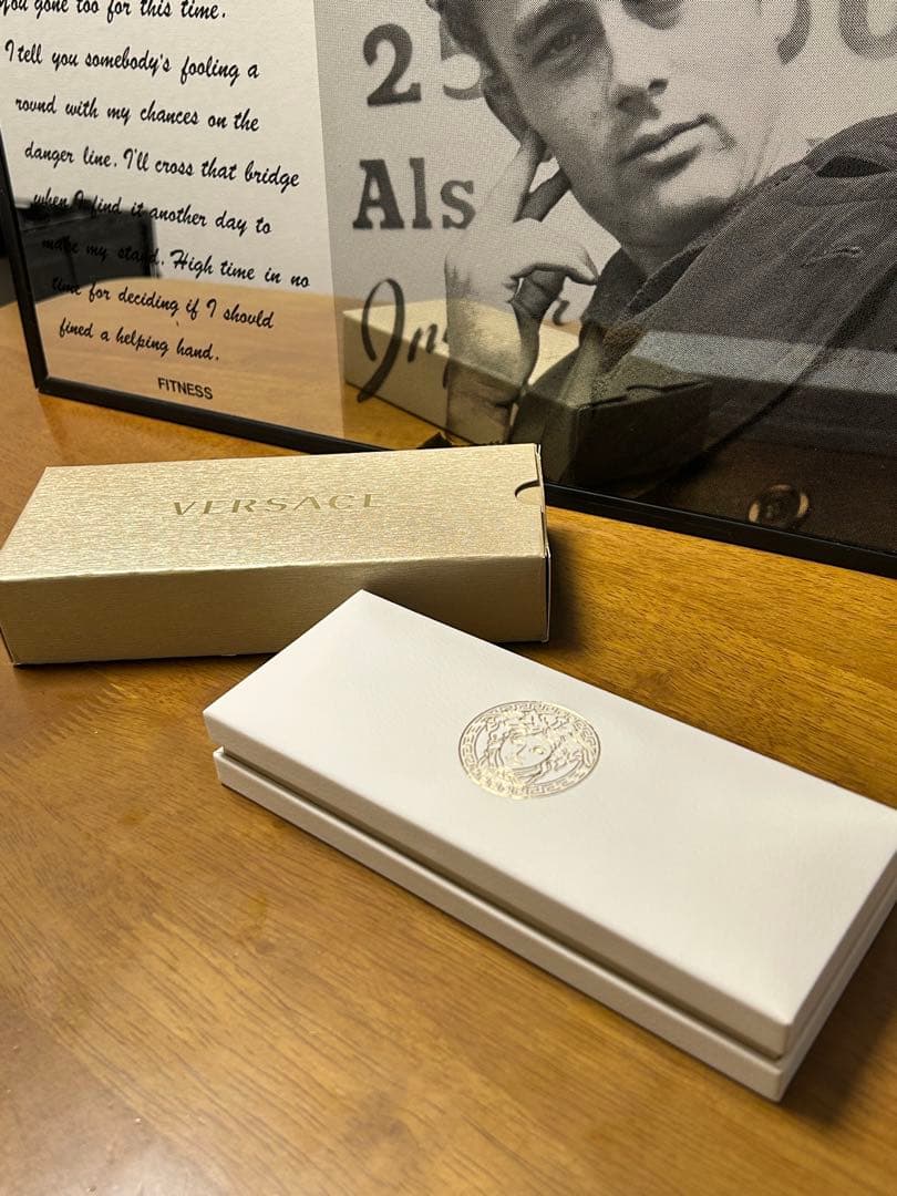 ヴェルサーチェversaceボールペンメデューサ装飾美品ゴールド　ブラック　黒金