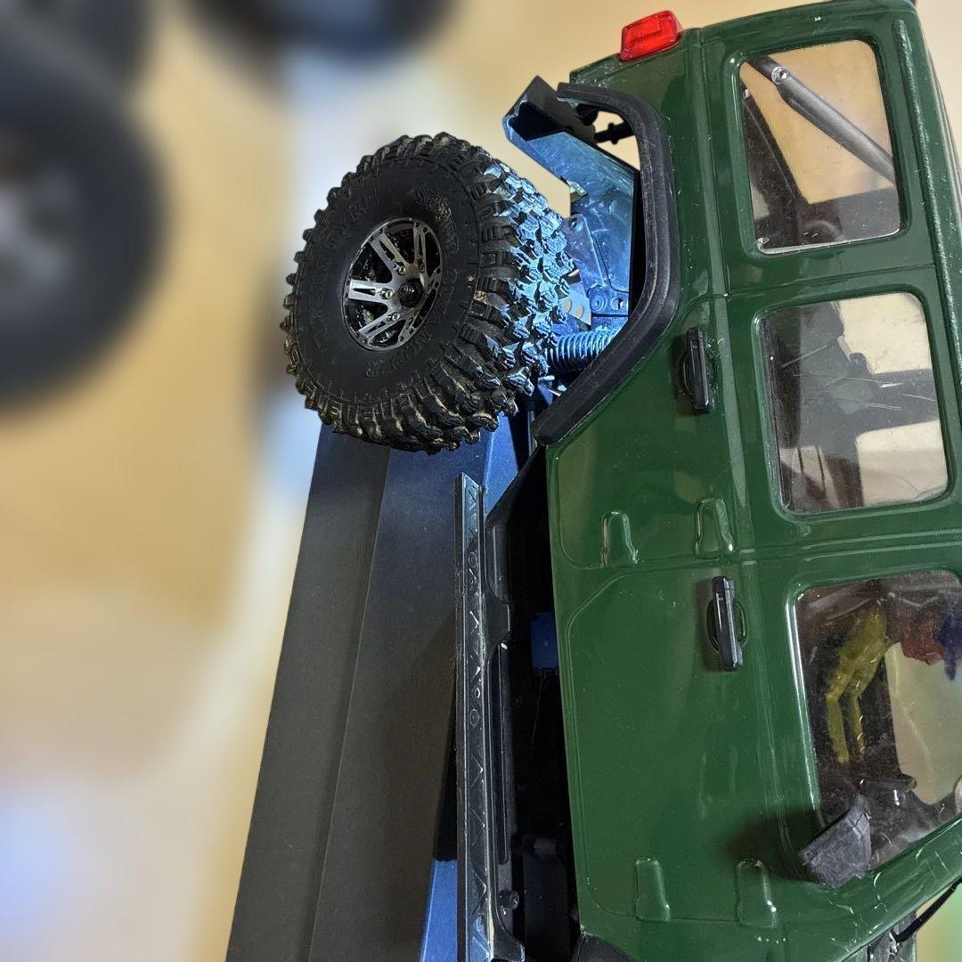 アキシャル scx10 iii ロッククローラー